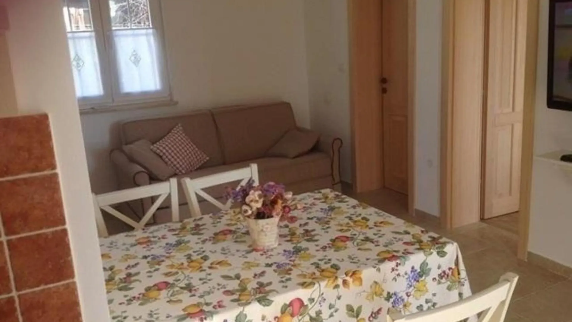 Appartement In Stoja Mit Moebliertem Balkon Pula